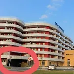 Em Klimatyzacja&parking * 热舒夫