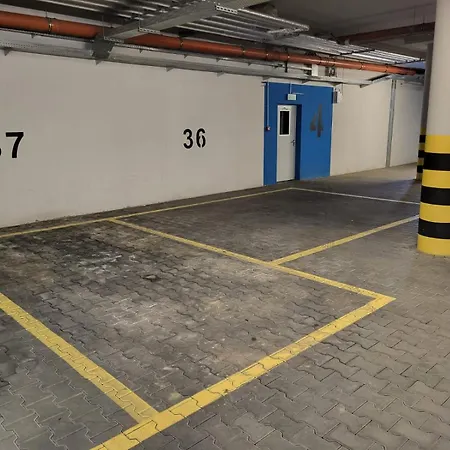 Apartament Em Klimatyzacja&Parking Apartment