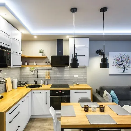 Apartament Em Klimatyzacja&Parking *