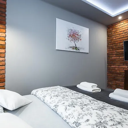 Apartament Em Klimatyzacja&Parking Rzeszow