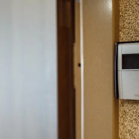 Em Klimatyzacja&parking Apartman