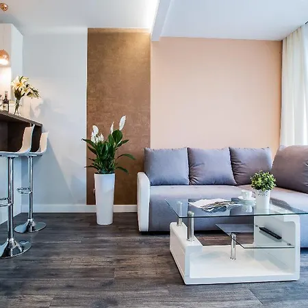 Apartament Em Klimatyzacja&Parking Apartment