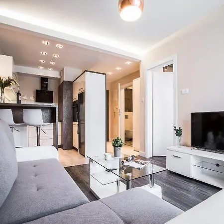 Apartament Em Klimatyzacja&Parking *
