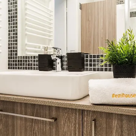 Διαμέρισμα Em Klimatyzacja&parking