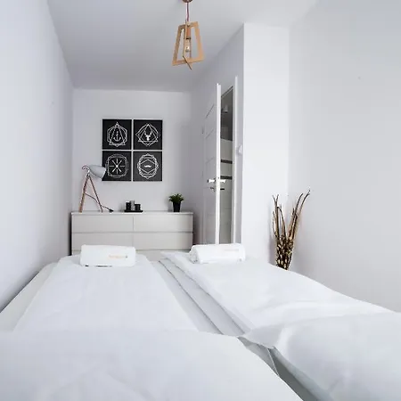 Em Klimatyzacja&parking Apartman