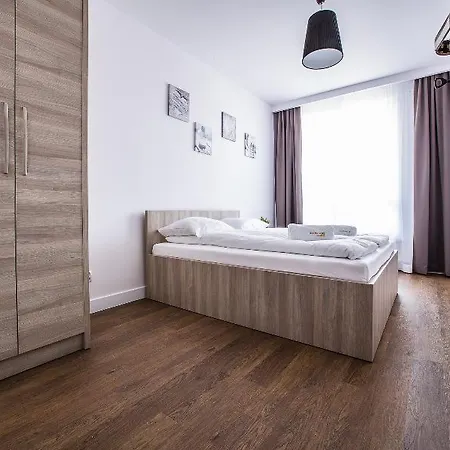Apartament Em Klimatyzacja&Parking *