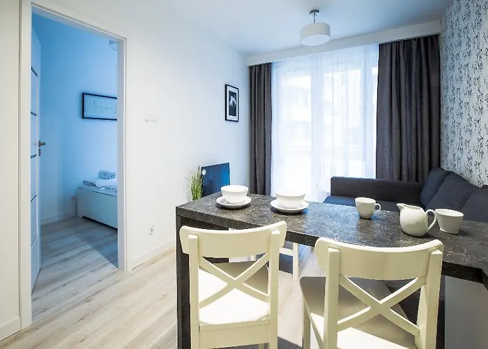 Lägenhet Apartament Em Klimatyzacja&Parking