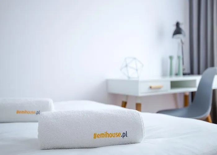 Lägenhet Apartament Em Klimatyzacja&Parking