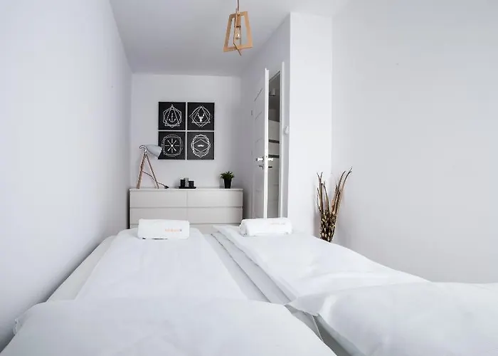 Apartament Em Klimatyzacja&Parking Lägenhet